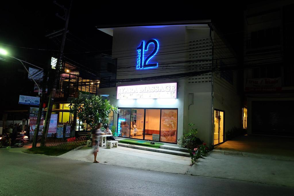 โอเชียน 12 ชิก โฮเต็ล Apartment Phuket ภายนอก รูปภาพ