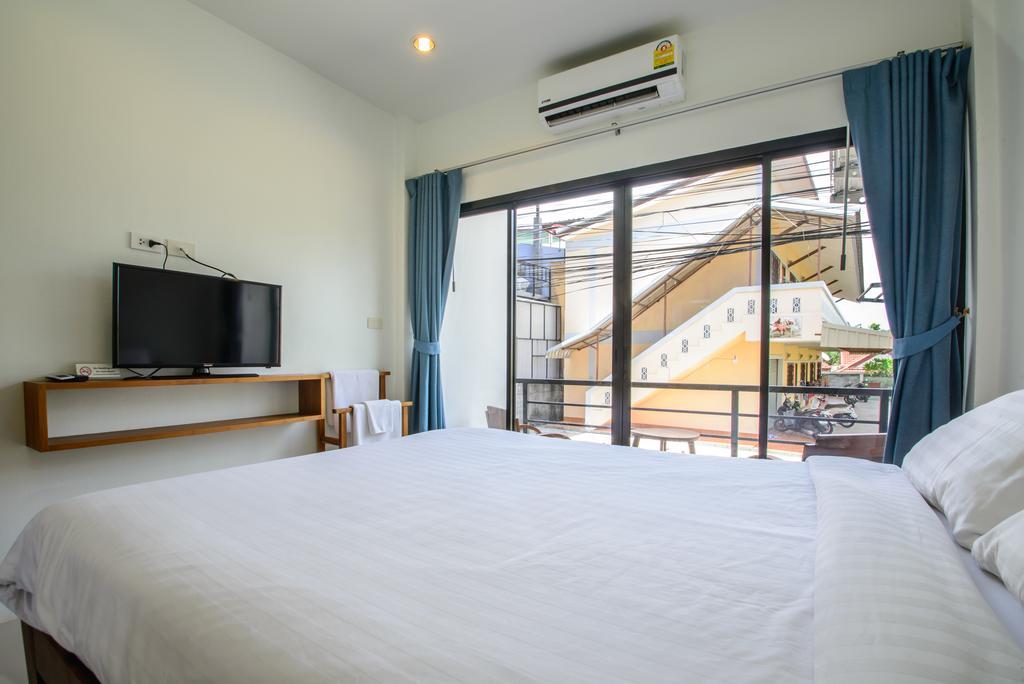 โอเชียน 12 ชิก โฮเต็ล Apartment Phuket ภายนอก รูปภาพ
