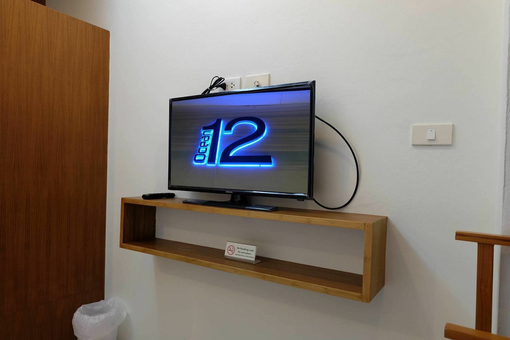โอเชียน 12 ชิก โฮเต็ล Apartment Phuket ภายนอก รูปภาพ